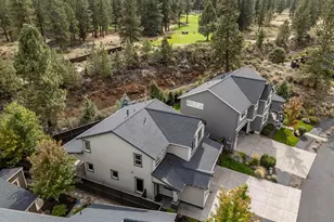 60523 Hedgewood Ln, Bend, OR 97702 - Photo 36