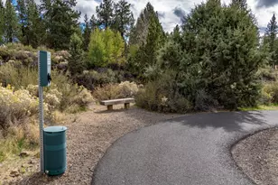 60523 Hedgewood Ln, Bend, OR 97702 - Photo 30