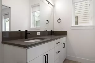 947 W Linda Ave, Sisters, OR 97759 - Photo 16