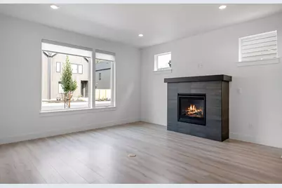 947 W Linda Avenue #29, Sisters, OR 97759 - Photo 4