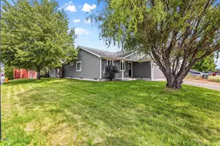 7894 Laura Ln, White City, OR 97503 - Photo 4