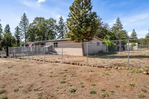 2900 Rogue River Dr, Eagle Point, OR 97524 - Photo 36