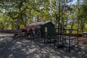 2900 Rogue River Dr, Eagle Point, OR 97524 - Photo 40