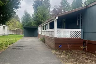 61445 SE 27th St, Bend, OR 97702 - Photo 4