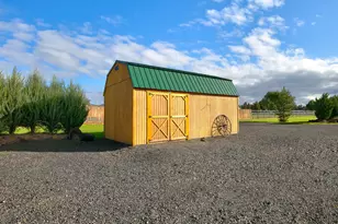 6875 NE 11th St, Redmond, OR 97756 - Photo 16