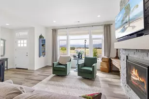 3811 Coal Mine Rd, Medford, OR 97504 - Photo 10