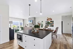 3811 Coal Mine Rd, Medford, OR 97504 - Photo 16