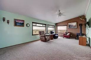 89048 W Campbell Dr, Christmas Valley, OR 97641 - Photo 18