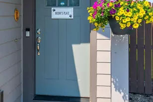 2911 NW Hemlock Ln, Redmond, OR 97756 - Photo 2