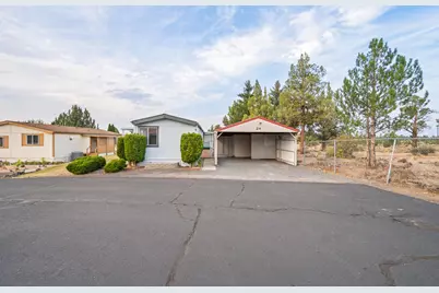 6100 S Highway 97 #24, Redmond, OR 97756 - Photo 2