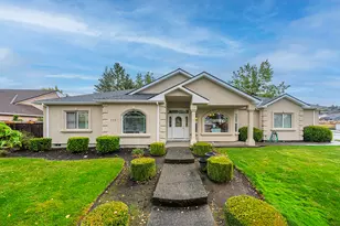 375 Robert Trent Jones Blvd, Eagle Point, OR 97524 - Photo 1