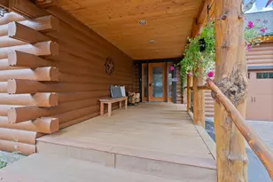 19434 River Woods Dr, Bend, OR 97702 - Photo 10