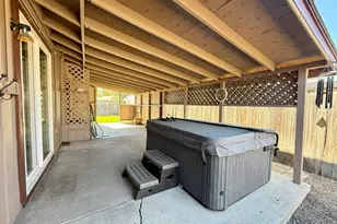 1042 Merryman Dr, Klamath Falls, OR 97603 - Photo 30