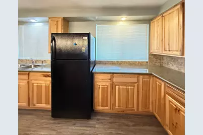 1042 Merryman Drive, Klamath Falls, OR 97603 - Photo 6