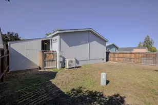 1201 SW 28th St, Redmond, OR 97756 - Photo 8