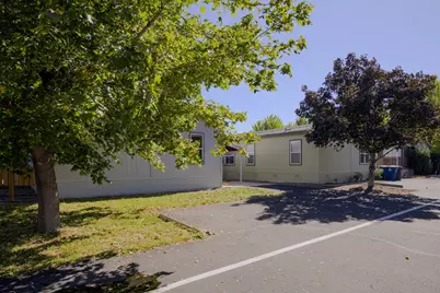 1201 SW 28th Street #24, Redmond, OR 97756 - Photo 4