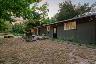 11609 Hwy 238, Jacksonville, OR 97530 - Photo 28