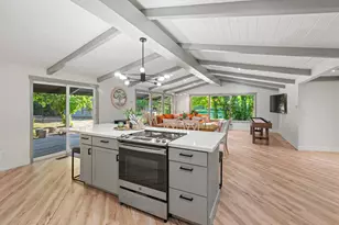 11609 Hwy 238, Jacksonville, OR 97530 - Photo 12