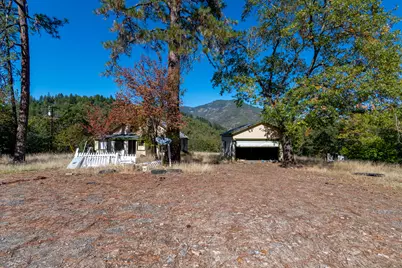 379 Savage Creek Road, Grants Pass, OR 97527 - Photo 4
