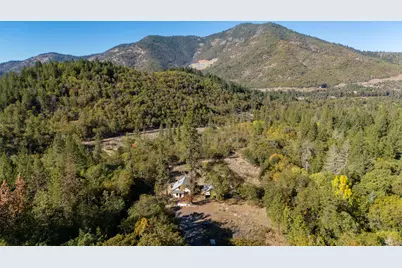 379 Savage Creek Road, Grants Pass, OR 97527 - Photo 20