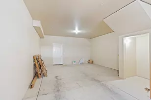 241 Cherry Bark Ln, Medford, OR 97501 - Photo 24