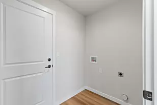 403 N Deanjou Ave, Eagle Point, OR 97524 - Photo 24