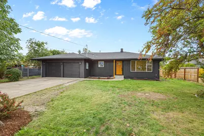 872 Morrison Avenue, Medford, OR 97504 - Photo 1