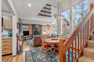 57328 Mountain View Ln, Sunriver, OR 97707 - Photo 2