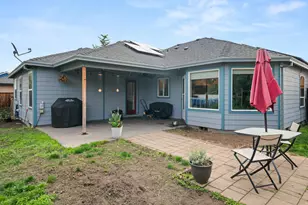 570 Bachand Cir, Central Point, OR 97502 - Photo 24