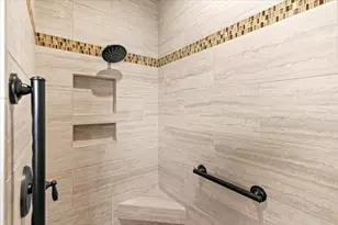 1835 Plateau Dr, Medford, OR 97504 - Photo 30