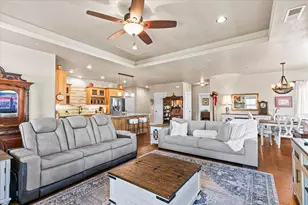 1835 Plateau Dr, Medford, OR 97504 - Photo 16