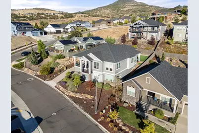 523 W La Strada Circle, Medford, OR 97504 - Photo 56