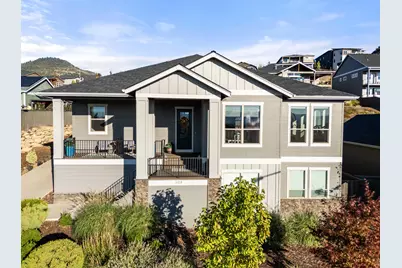 523 W La Strada Circle, Medford, OR 97504 - Photo 2