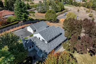 1916 Old Military Rd, Central Point, OR 97502 - Photo 34