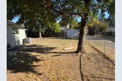 124 Paxon Avenue, Eagle Point, OR 97524 - Photo 16