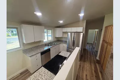 124 Paxon Avenue, Eagle Point, OR 97524 - Photo 6