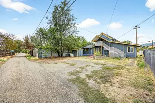 838 Dakota Ave, Medford, OR 97501 - Photo 22