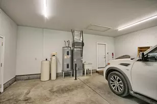 931 Hogan Rd, Applegate, OR 97530 - Photo 44