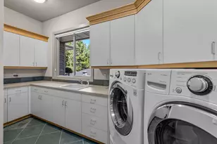 3155 NW Metke Pl, Bend, OR 97703 - Photo 32