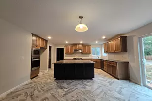 588 Upper Applegate Rd, Jacksonville, OR 97530 - Photo 12