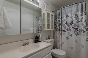 2215 Poplar Dr, Medford, OR 97504 - Photo 18