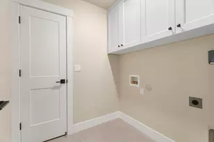 3925 SW Coyote Ave, Redmond, OR 97756 - Photo 22