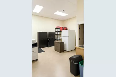 236 N Main Street, Prineville, OR 97754 - Photo 4