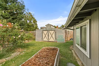 1417 Larkspur Avenue, Medford, OR 97504 - Photo 32