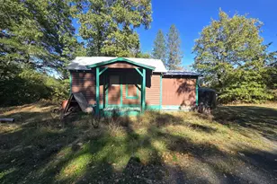 2565 Rockydale Rd, Cave Junction, OR 97523 - Photo 2