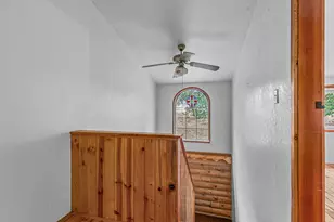 2011 Dead Indian Memorial Rd, Ashland, OR 97520 - Photo 16