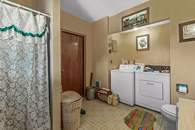 2011 Dead Indian Memorial Road, Ashland, OR 97520 - Photo 32