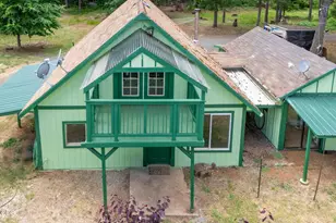 362 Crest Dr, Cave Junction, OR 97523 - Photo 4
