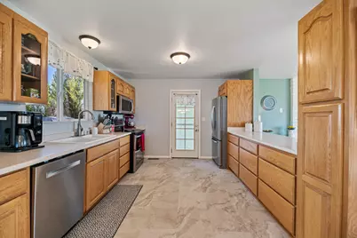 2795 Ball Road, Eagle Point, OR 97524 - Photo 4