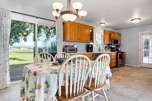 2795 Ball Rd, Eagle Point, OR 97524 - Photo 6